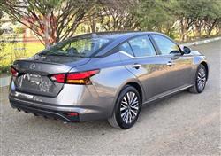 نیسان ئەلتیما